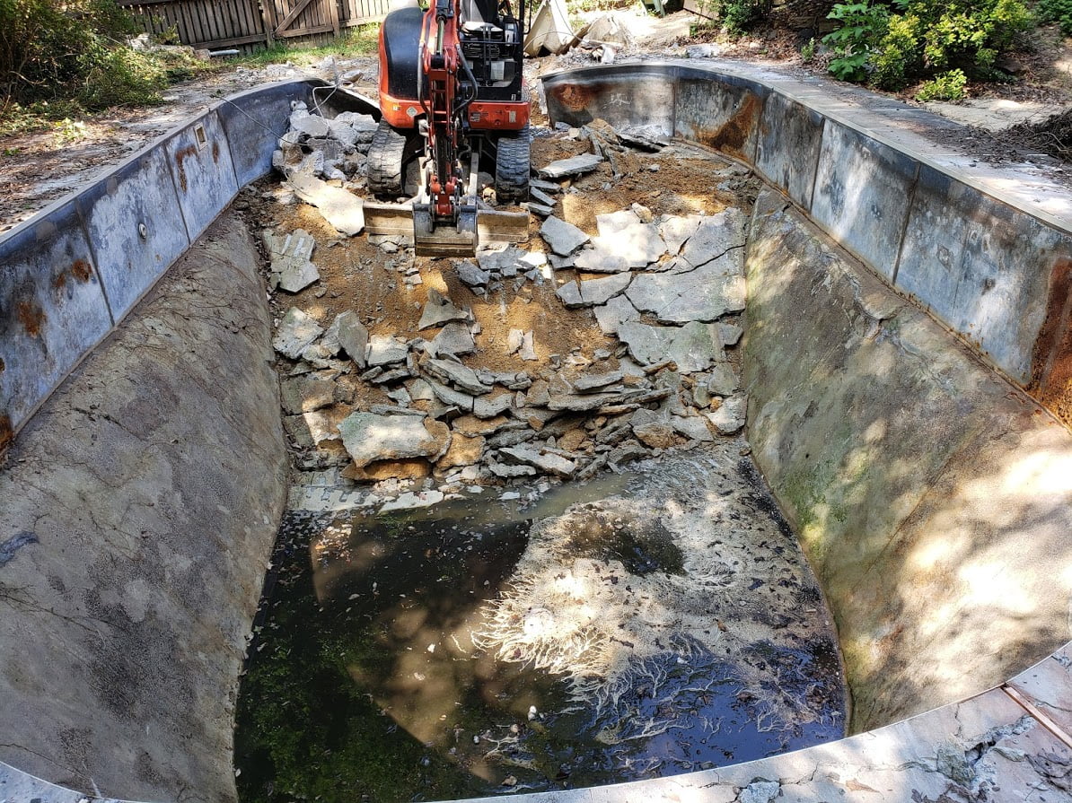 Centreville pool removal 2